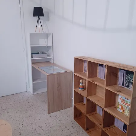 Maison Jardin & Garage P2 10 Min Gare Apartment *