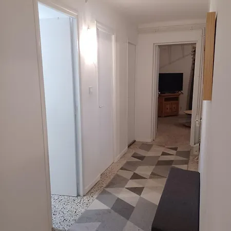 Maison Jardin & Garage P2 10 Min Gare Nimes