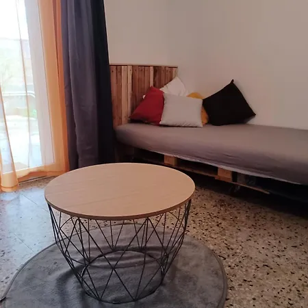 Apartment Maison Jardin & Garage P2 10 Min Gare Nimes