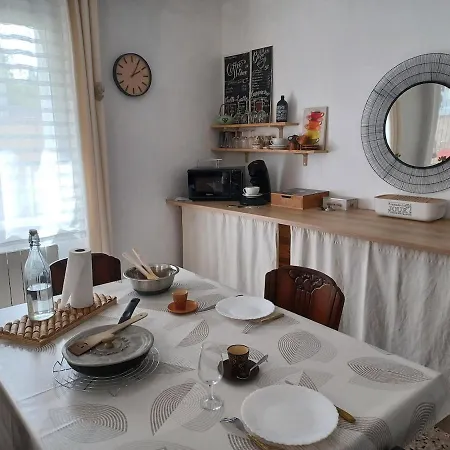 Maison Jardin & Garage P2 10 Min Gare *