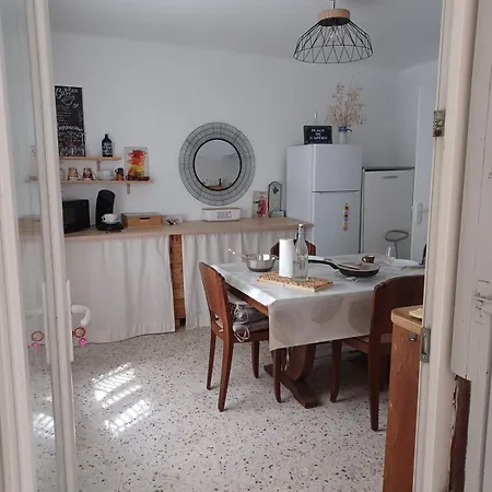 Apartment Maison Jardin & Garage P2 10 Min Gare Nimes