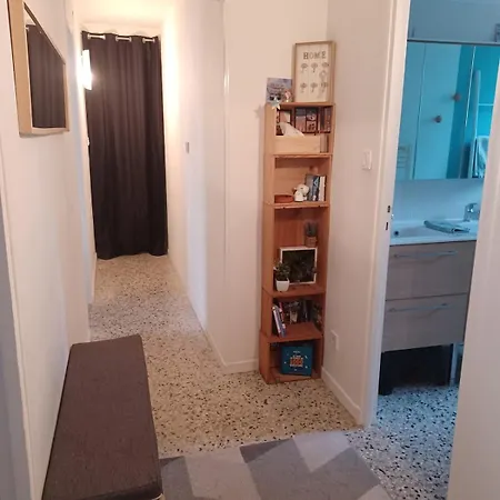 Maison Jardin & Garage P2 10 Min Gare Apartment Nimes