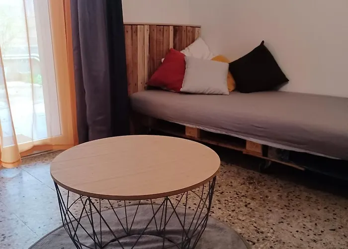 Appartamento Maison Jardin & Garage P2 10 Min Gare Nîmes