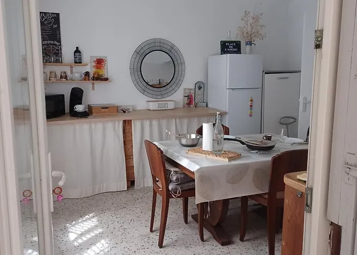 Appartamento Maison Jardin & Garage P2 10 Min Gare Nîmes